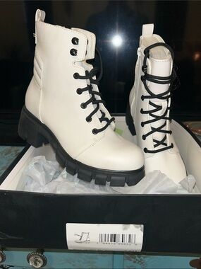 White Lace-Up Combat Boots with Black Sole - Women's